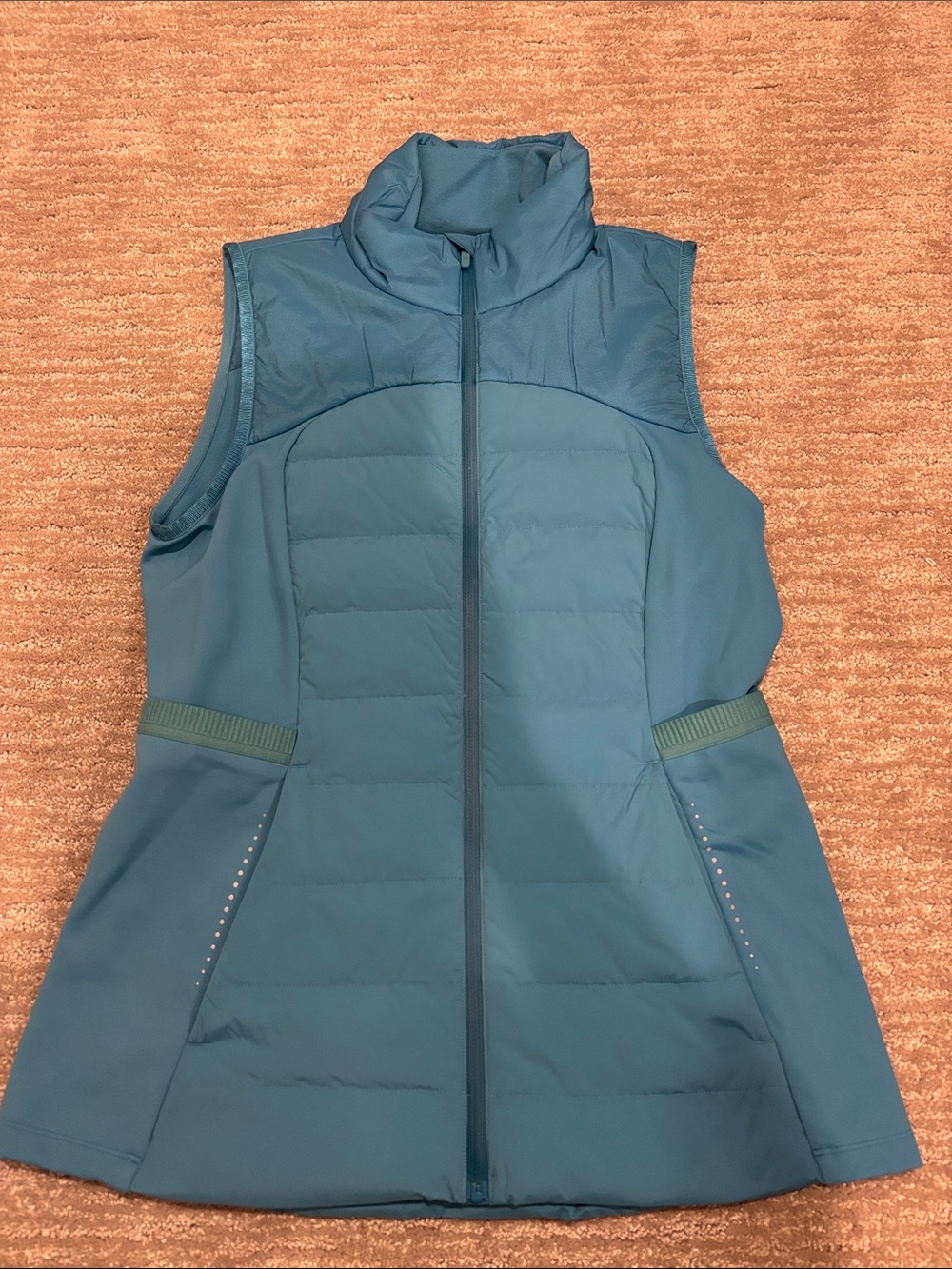NWOT Lululemon down for it all teal vest size 10